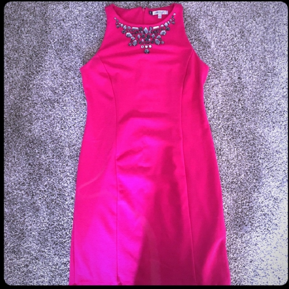 Very Pretty J.Lo body con dress